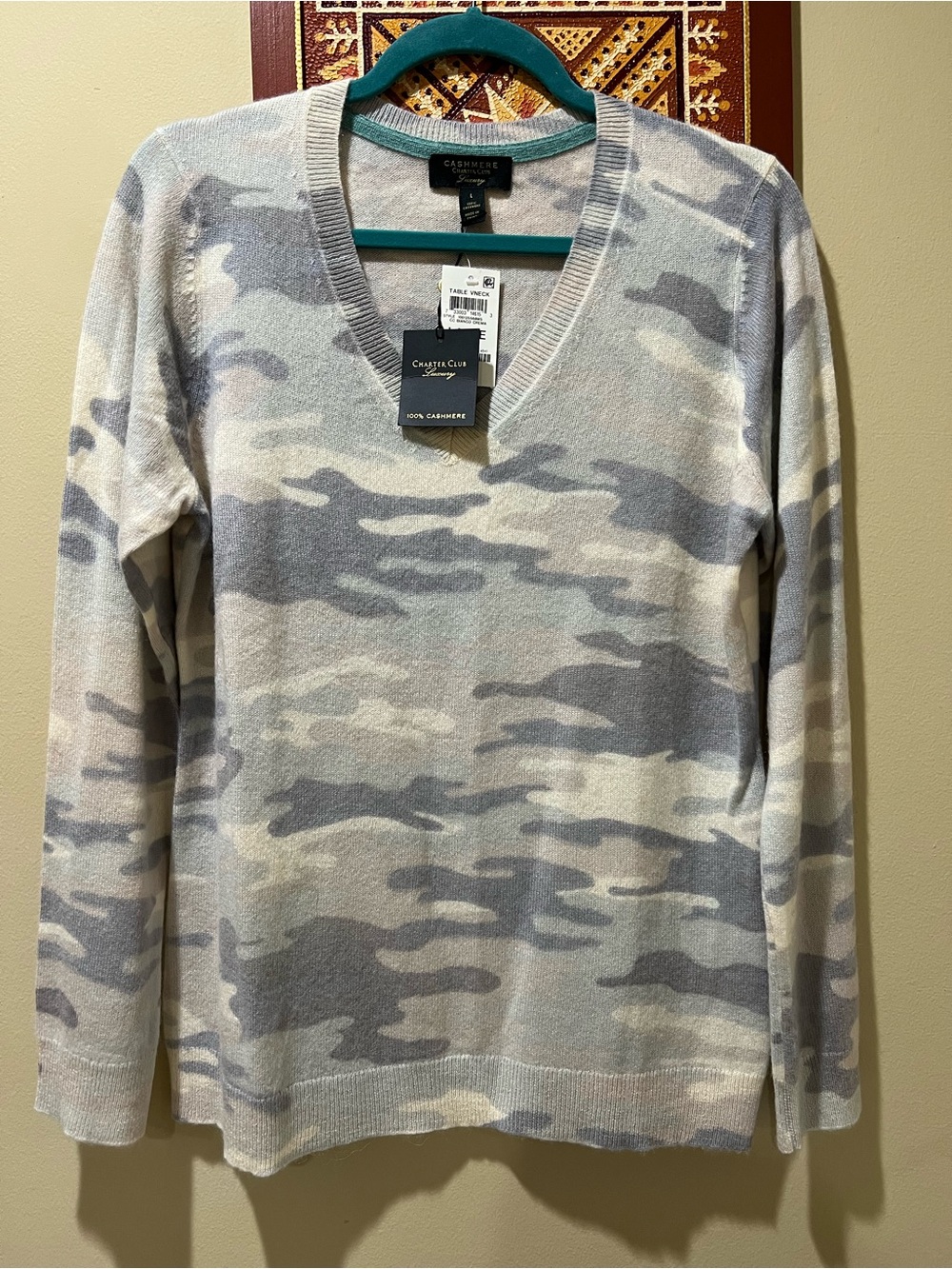 Charter Club Men's Gray & Light Gray Camouflage V-Neck Cashmere Sweater